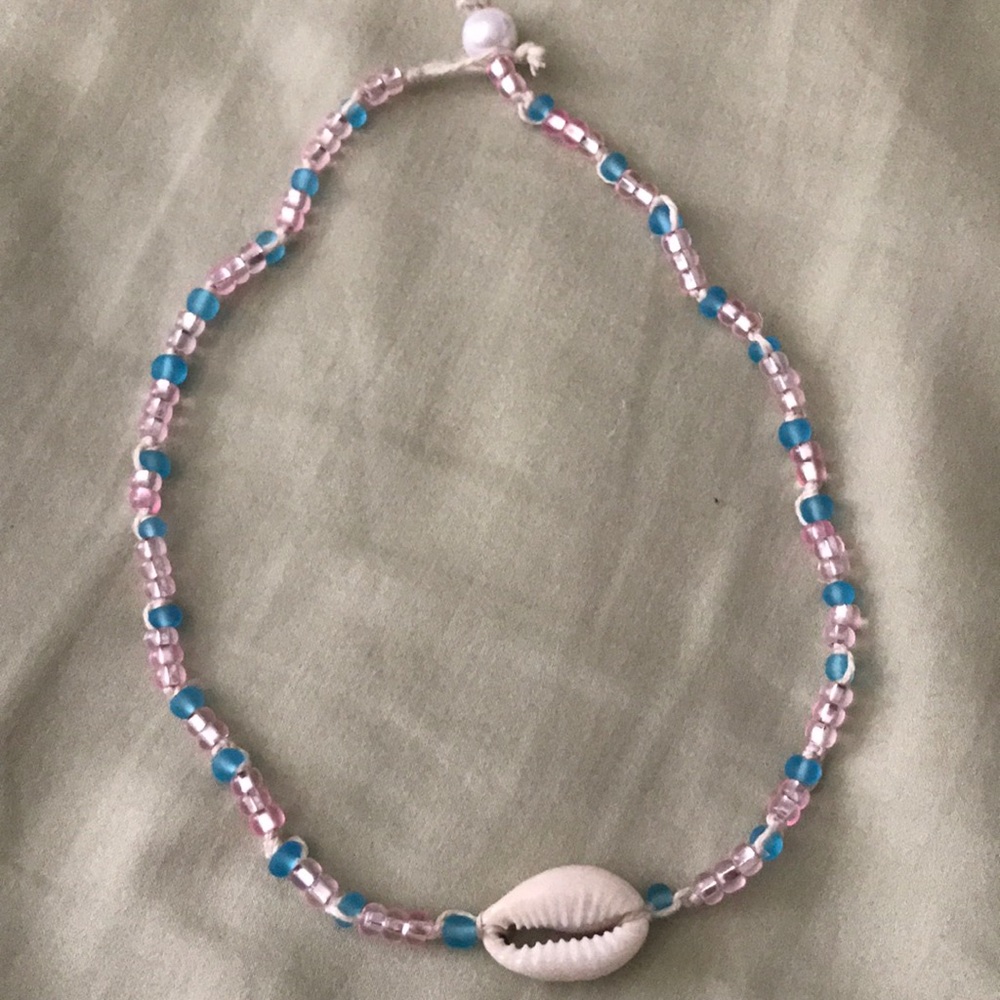 Cowrie choker